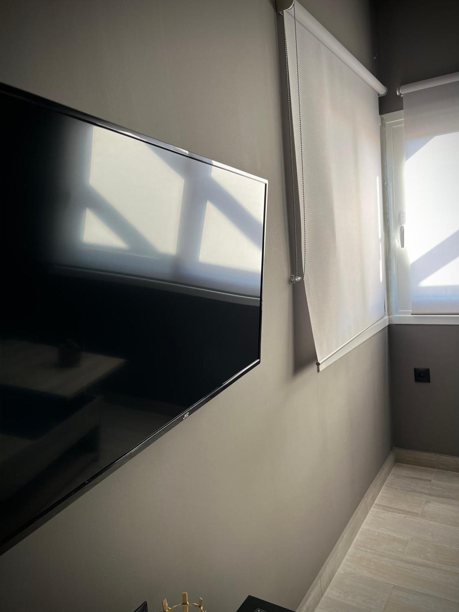 Joannas Airport Luxury Rooms Artemida  Exteriör bild